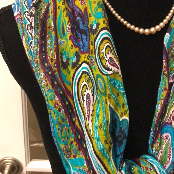 Altea scarf. - Picture 2 of 8